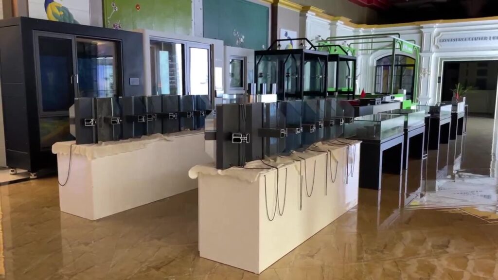 Window Hardware & Profile Display