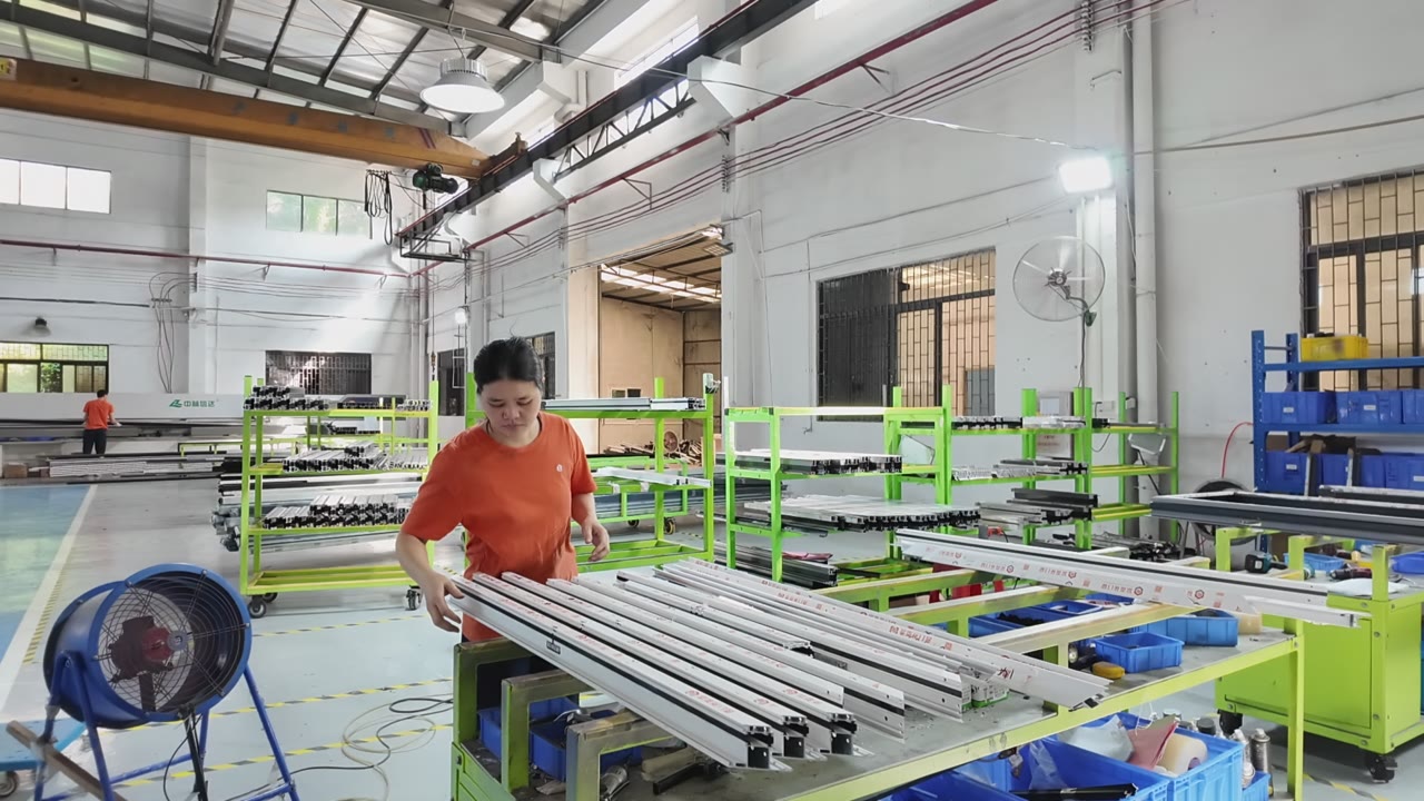 Aluminum Frame Assembly and Quality Inspection video thumbnail